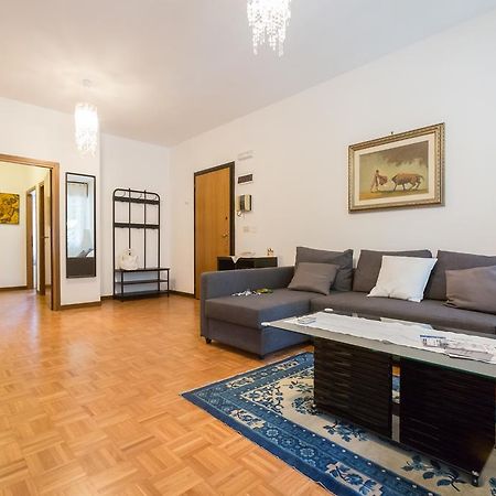 Bolognina Central Apartment Болонья Экстерьер фото