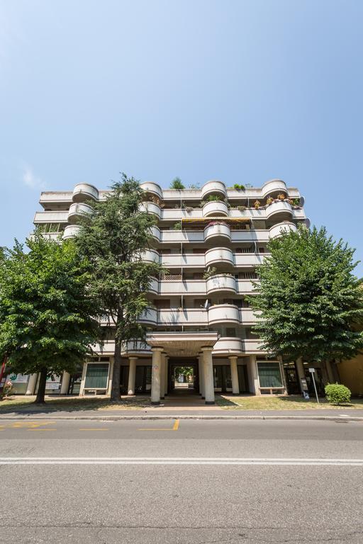 Bolognina Central Apartment Болонья Экстерьер фото