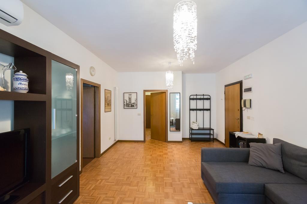 Bolognina Central Apartment Болонья Экстерьер фото