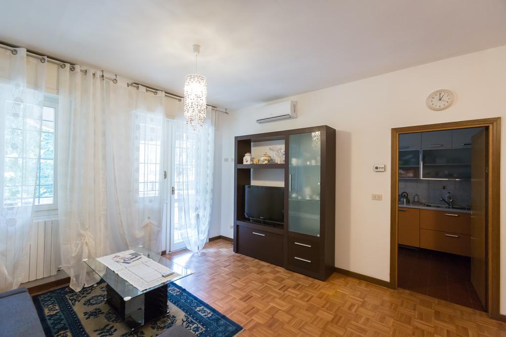 Bolognina Central Apartment Болонья Экстерьер фото