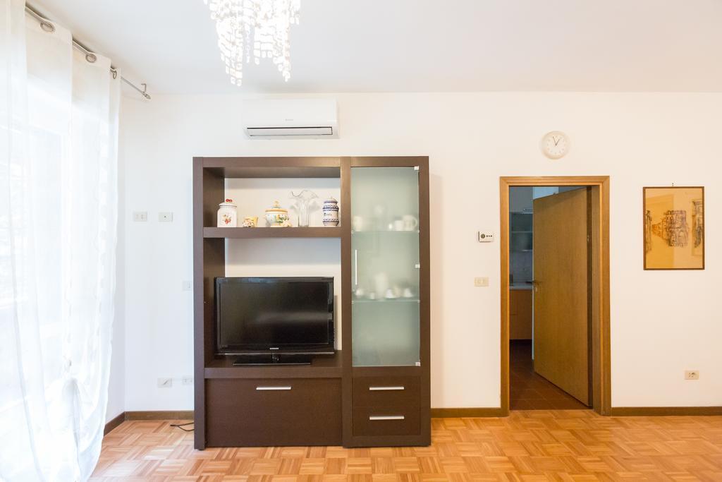 Bolognina Central Apartment Болонья Экстерьер фото
