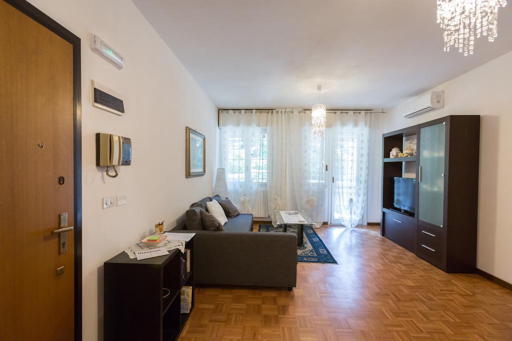 Bolognina Central Apartment Болонья Экстерьер фото